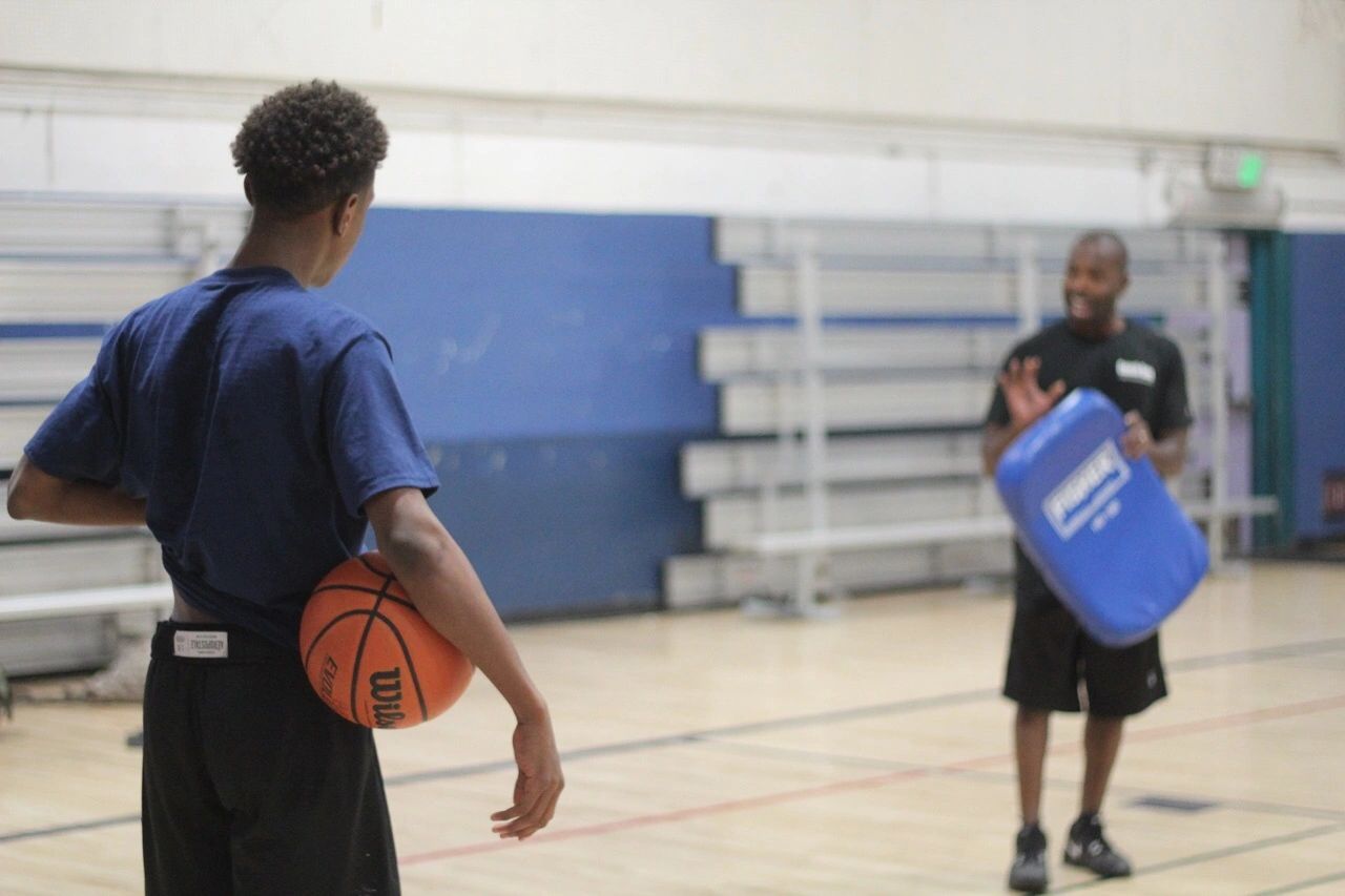 Basketball Training 1on1 Hoops Coach